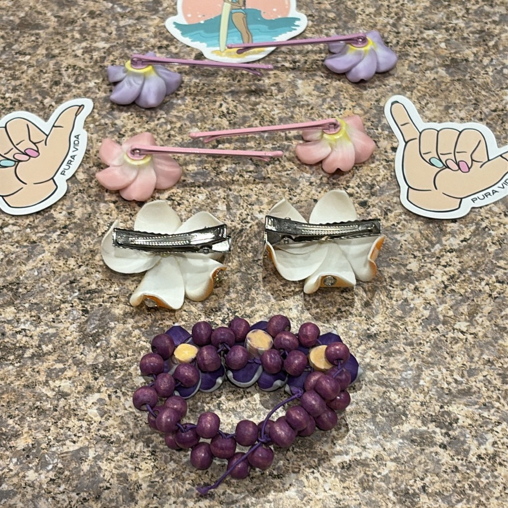Hawaiian Flowers Hair Accessories Set - Picture 14 of 14